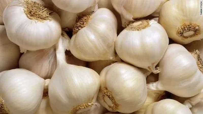 تصویر 3 از سیر اصفهان درجه یک با تندی کم و عطری دلنشین